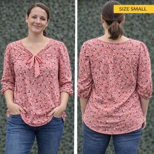 Fifty street Women’s Pink Floral Tie-Neck Blouse SMALL